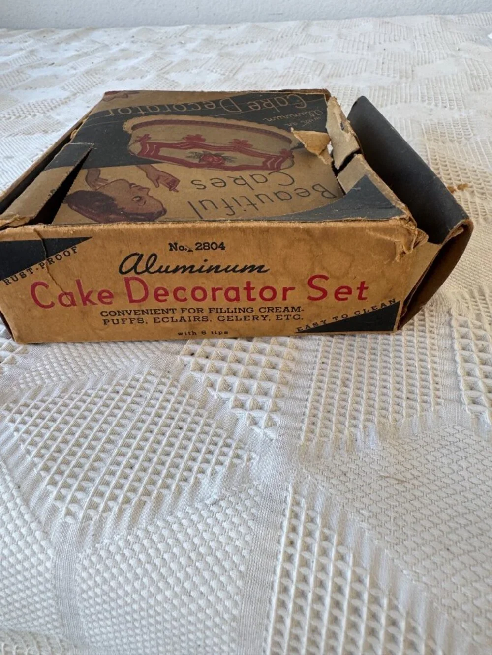 Vintage Aluminum Cake Decorator With Original Box and 6 Interchangeable Tips